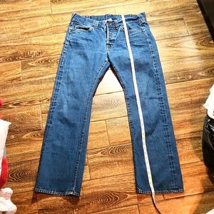 TRUE RELIGION  JEANS